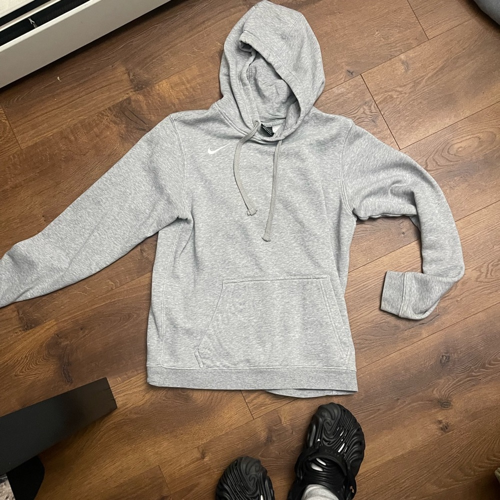 grey nike hoodie